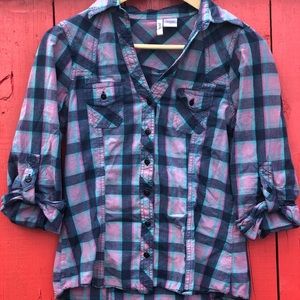 😁$3 ADD Passport Plaid Button Up Womens Large Top